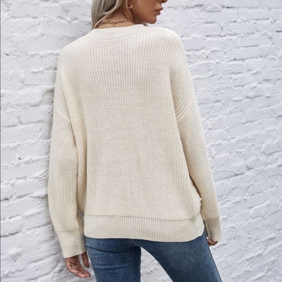 Beaded Pearl Oversized Knit Cream Sweater - Picture 5 of 8